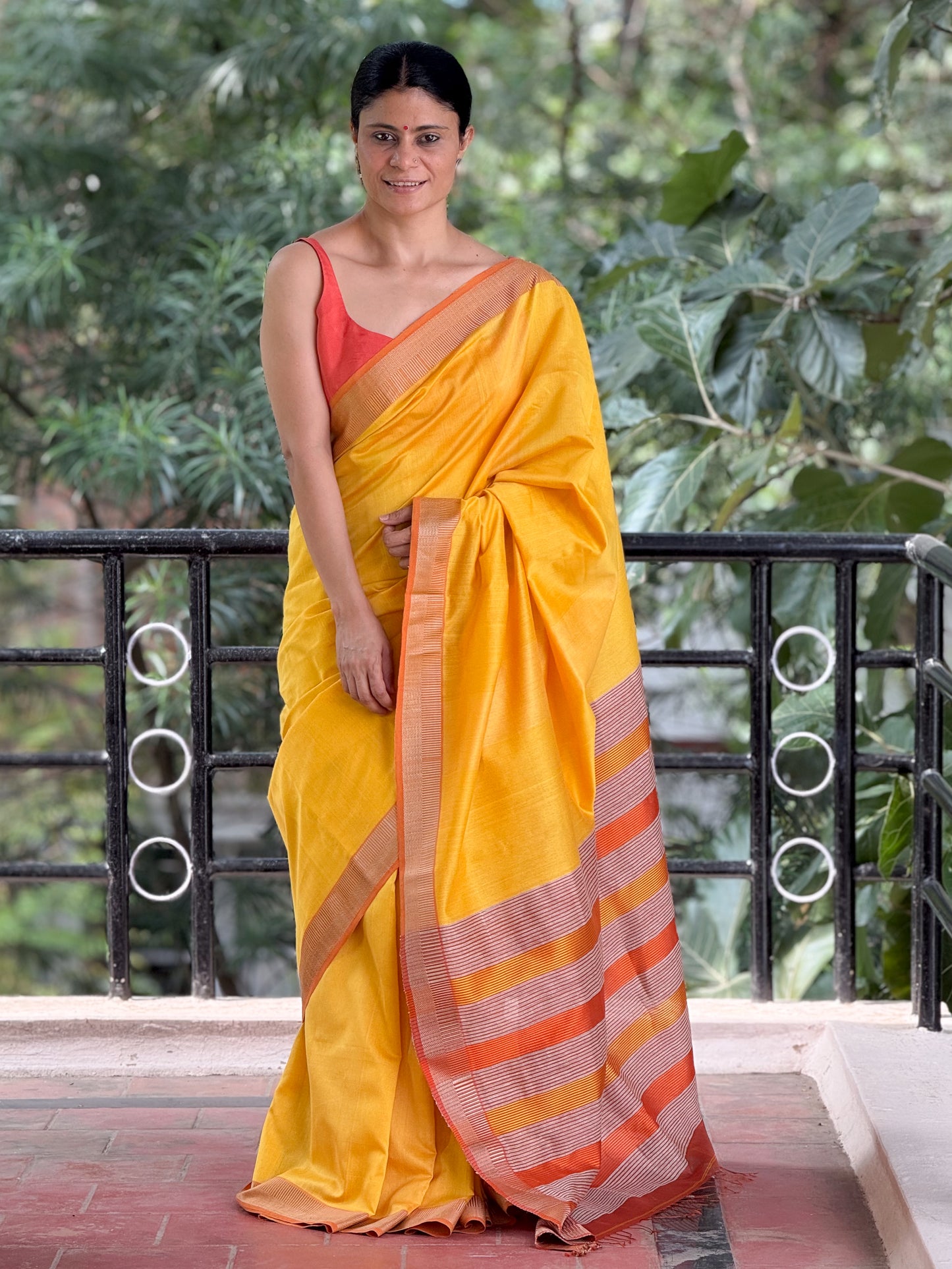 Handloom Maheshwari Cotton Silk Saree .