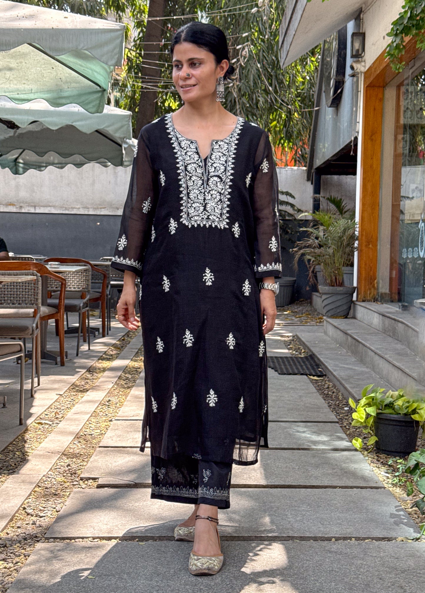 Handloom And Handembroidered Chikankari Cotton Pant