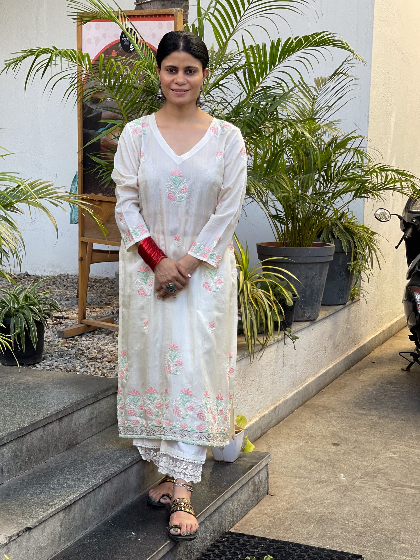 Hand Embroidered  Chikankari  Tussar silk Kurta With  Dupatta
