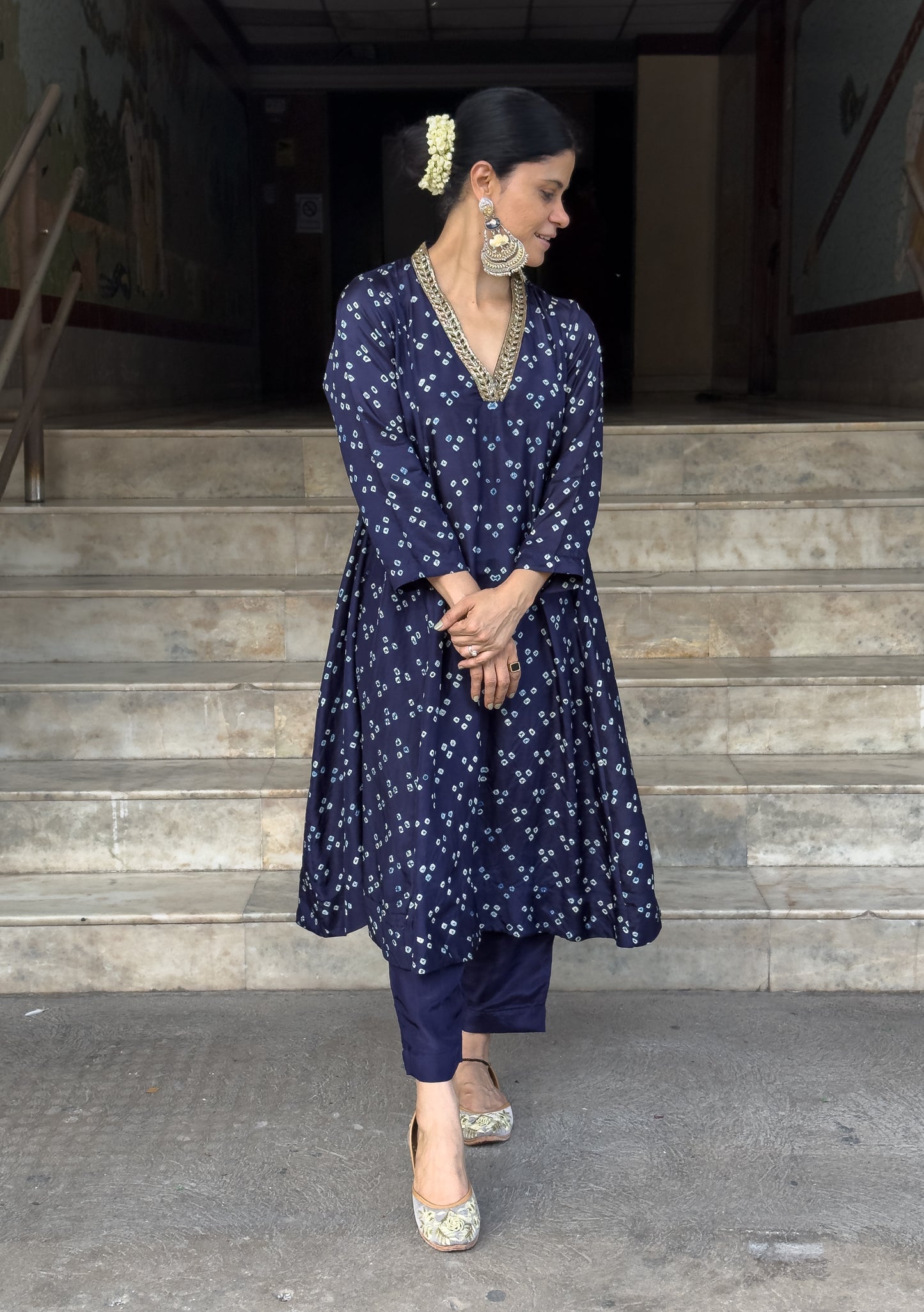 Handmade & Handembroidered Bandhini Silk Kurta set