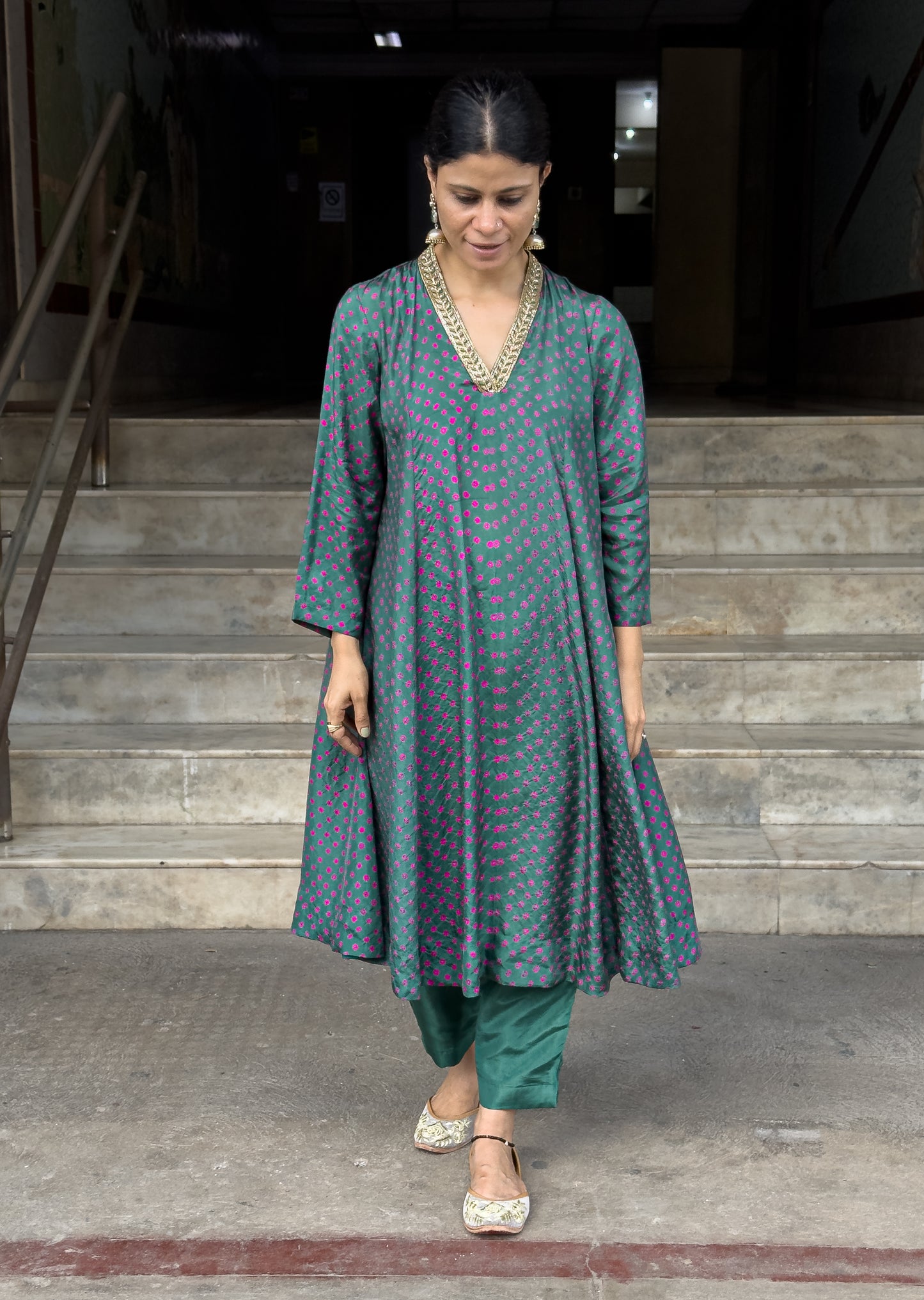 Handmade & Handembroidered Bandhini Silk Kurta set