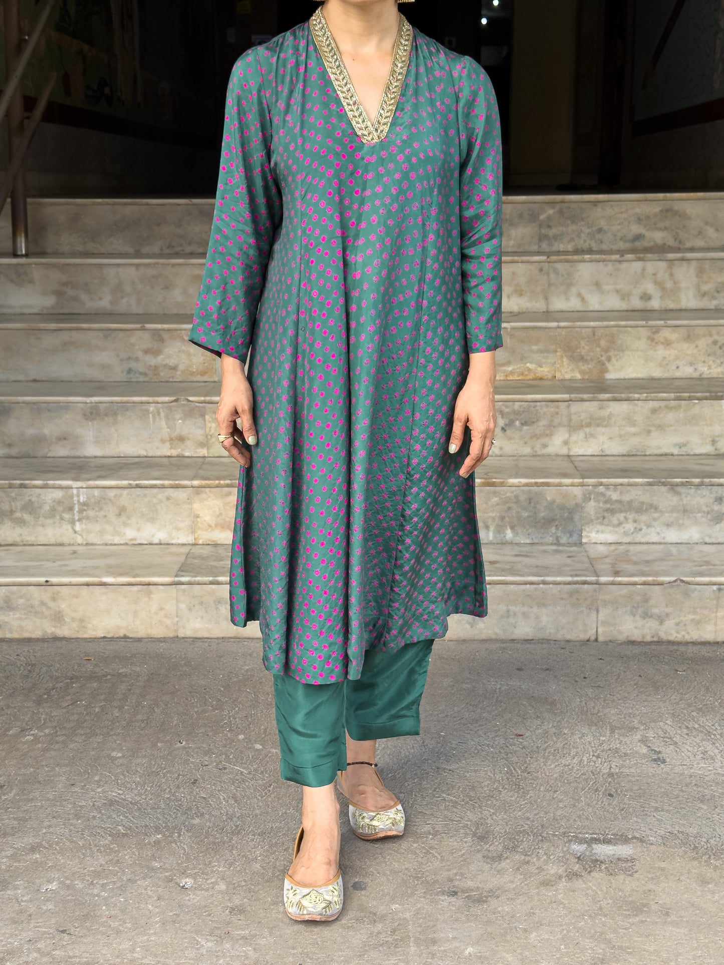 Handmade & Handembroidered Bandhini Silk Kurta set