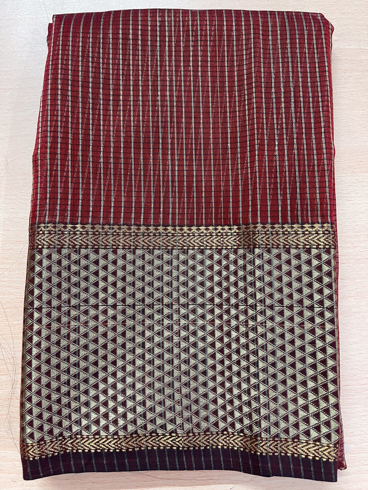 Handloom Maheshwari Resham Silk Saree.