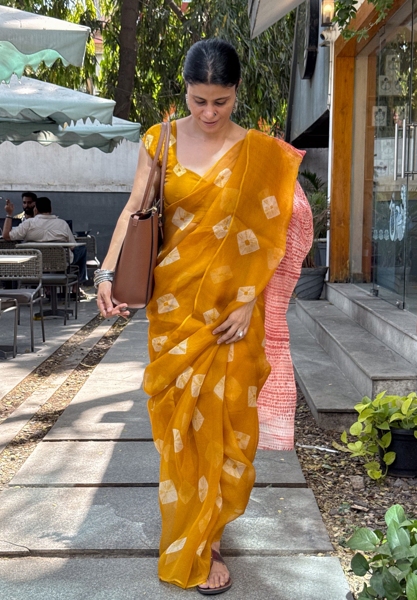 Handloom Organza Silk Saree in Handmade Shibori In Natural Dyed.