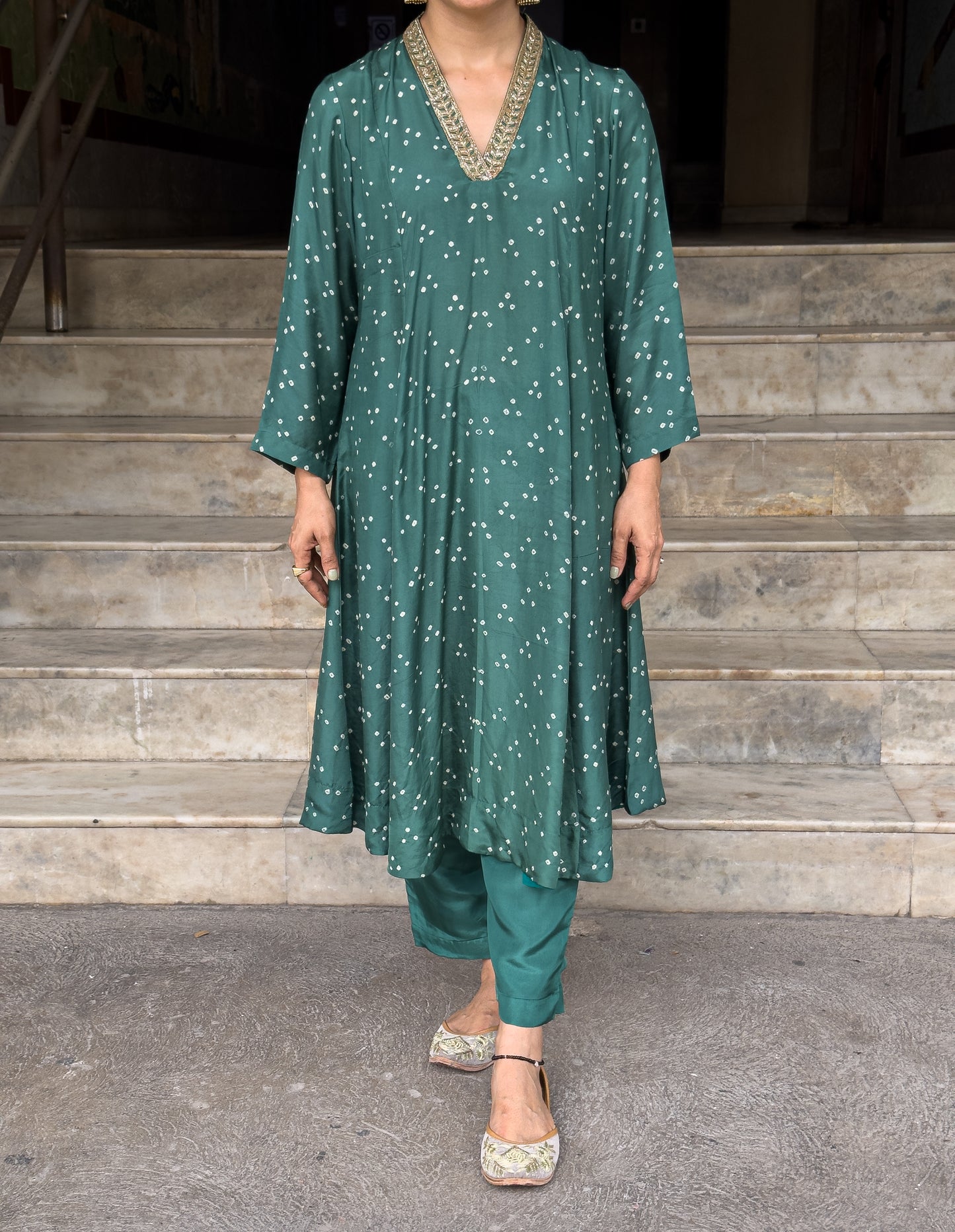Handmade & Handembroidered Bandhini Silk Kurta set