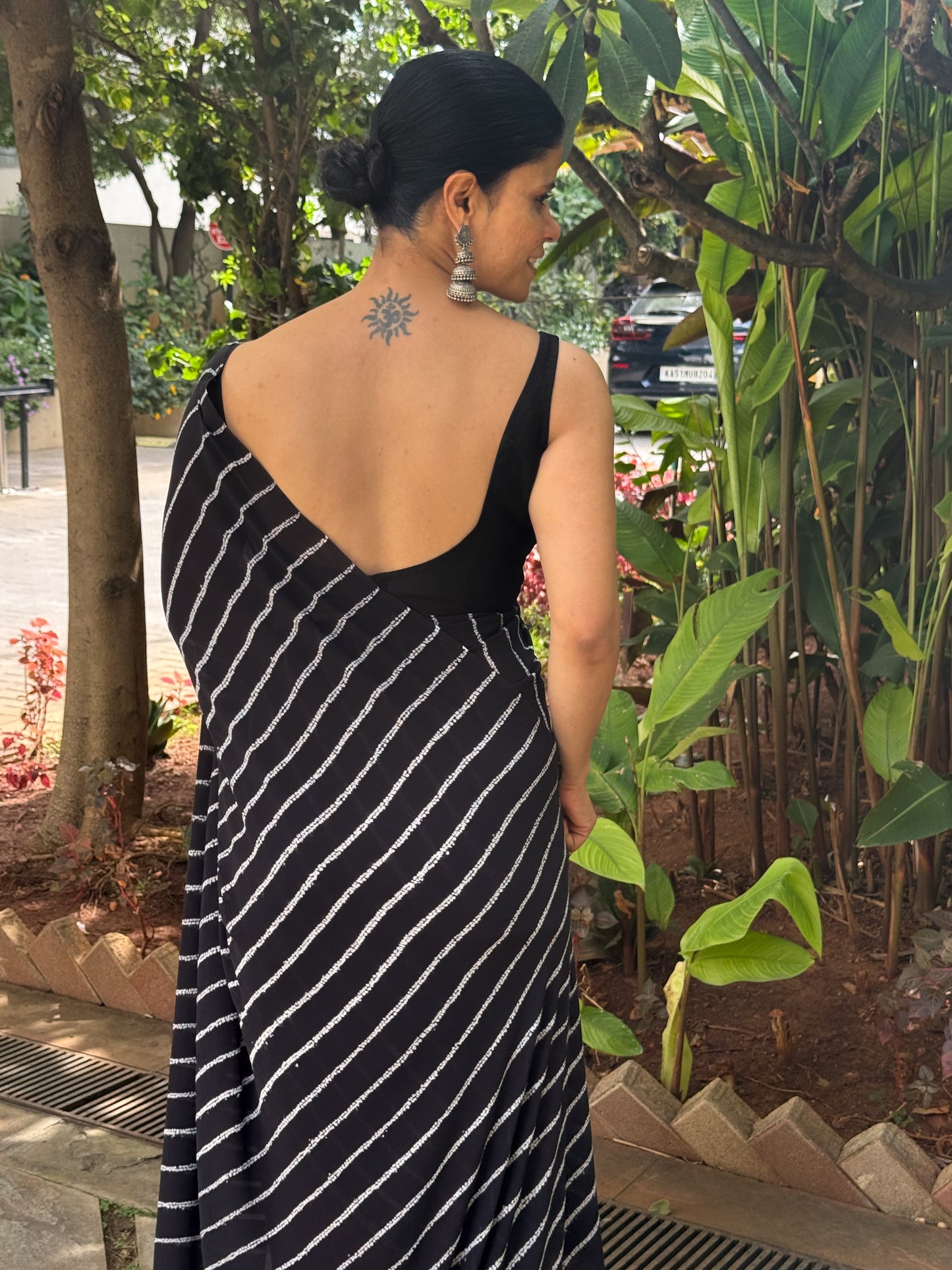 Handloom Georgette Silk Saree in Handmade Nui Shibori.