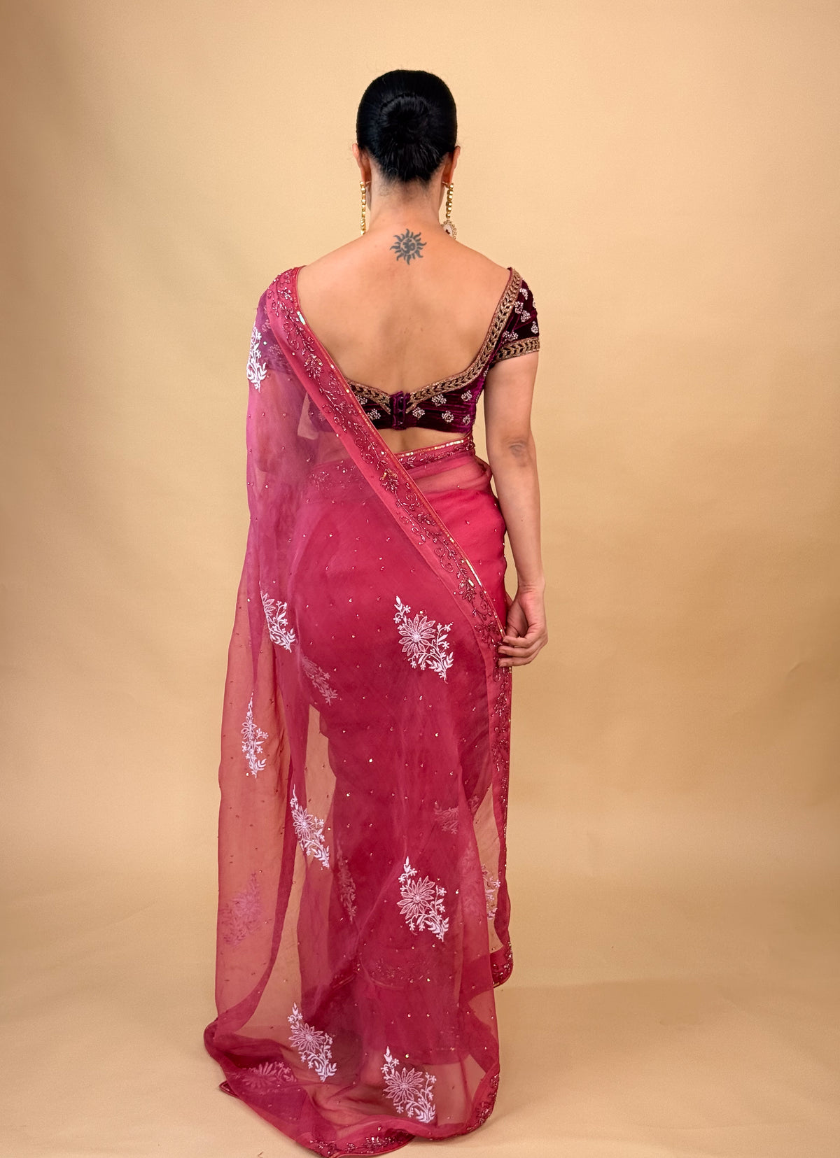 Handloom Organza Silk Saree with Hand-Embroidered Chikankari Finished With Beads Border.