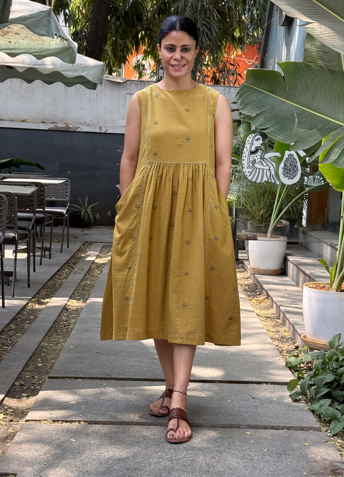 Handwoven Jamdani Kalidar Dress With Lining.
