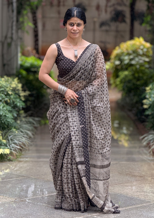 Handmade Natural Dyed Handblock Bagru / Dabu Printed Kota Doria Saree With Dabu Patch Border.