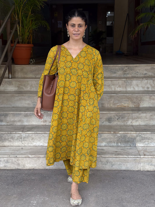 Cotton Handblock Printed Natural Dyed Ajrakh Kurta