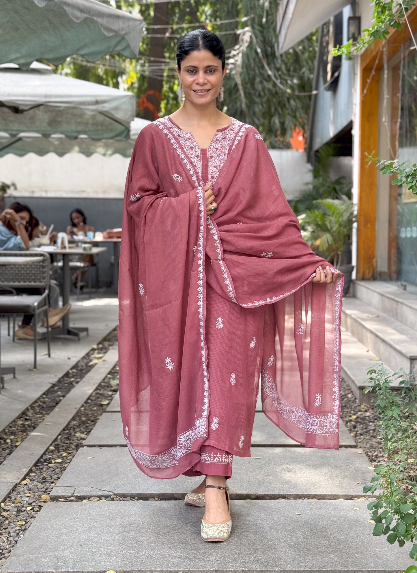 Handembroidered Chikankari Kota Doria dupatta