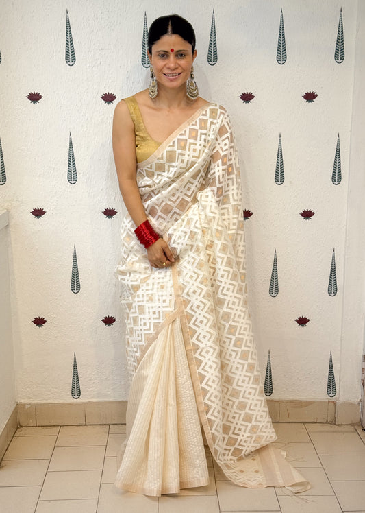 Handwoven  Silk Jamdani  Saree