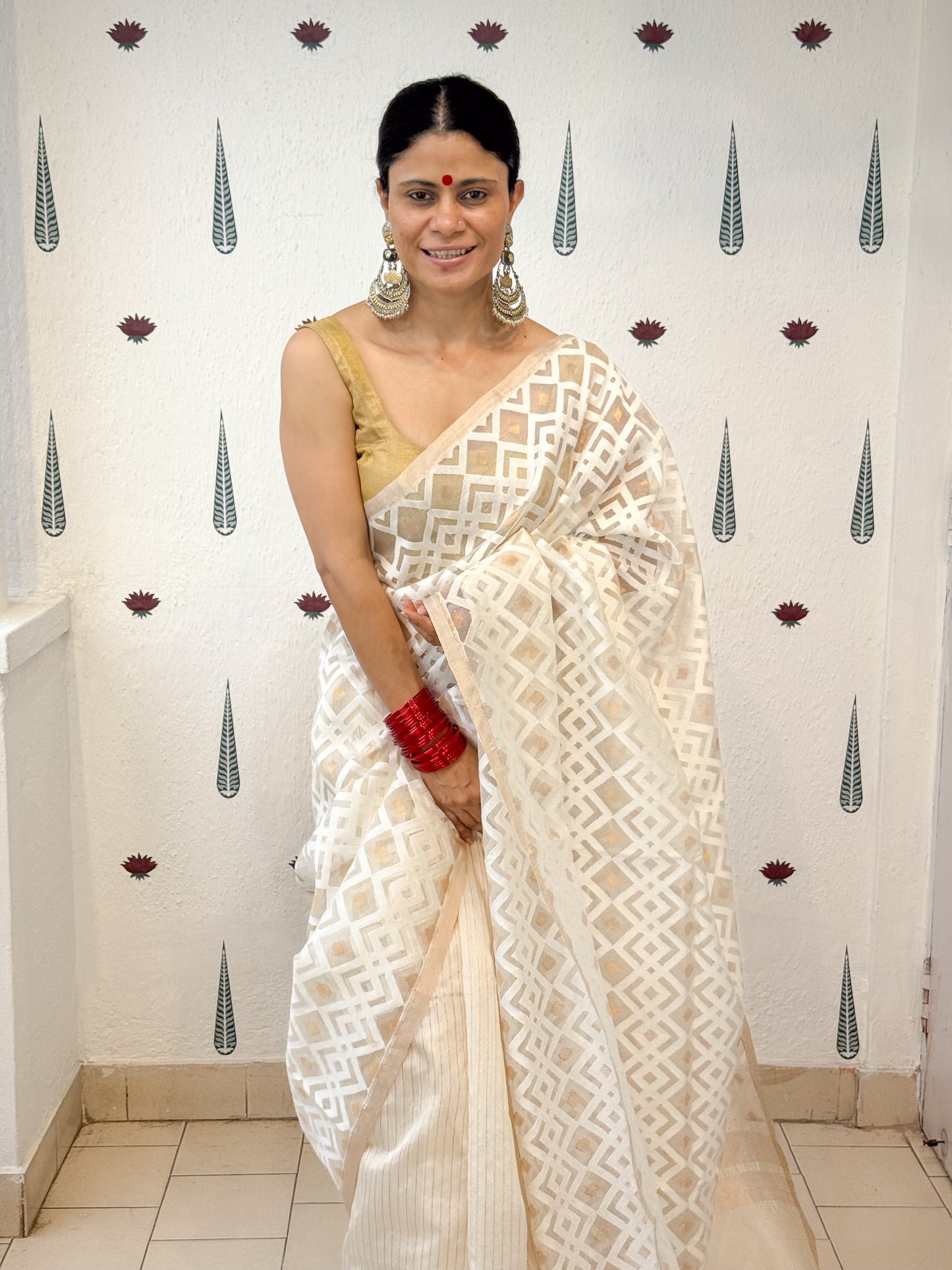 Handwoven  Silk Jamdani  Saree