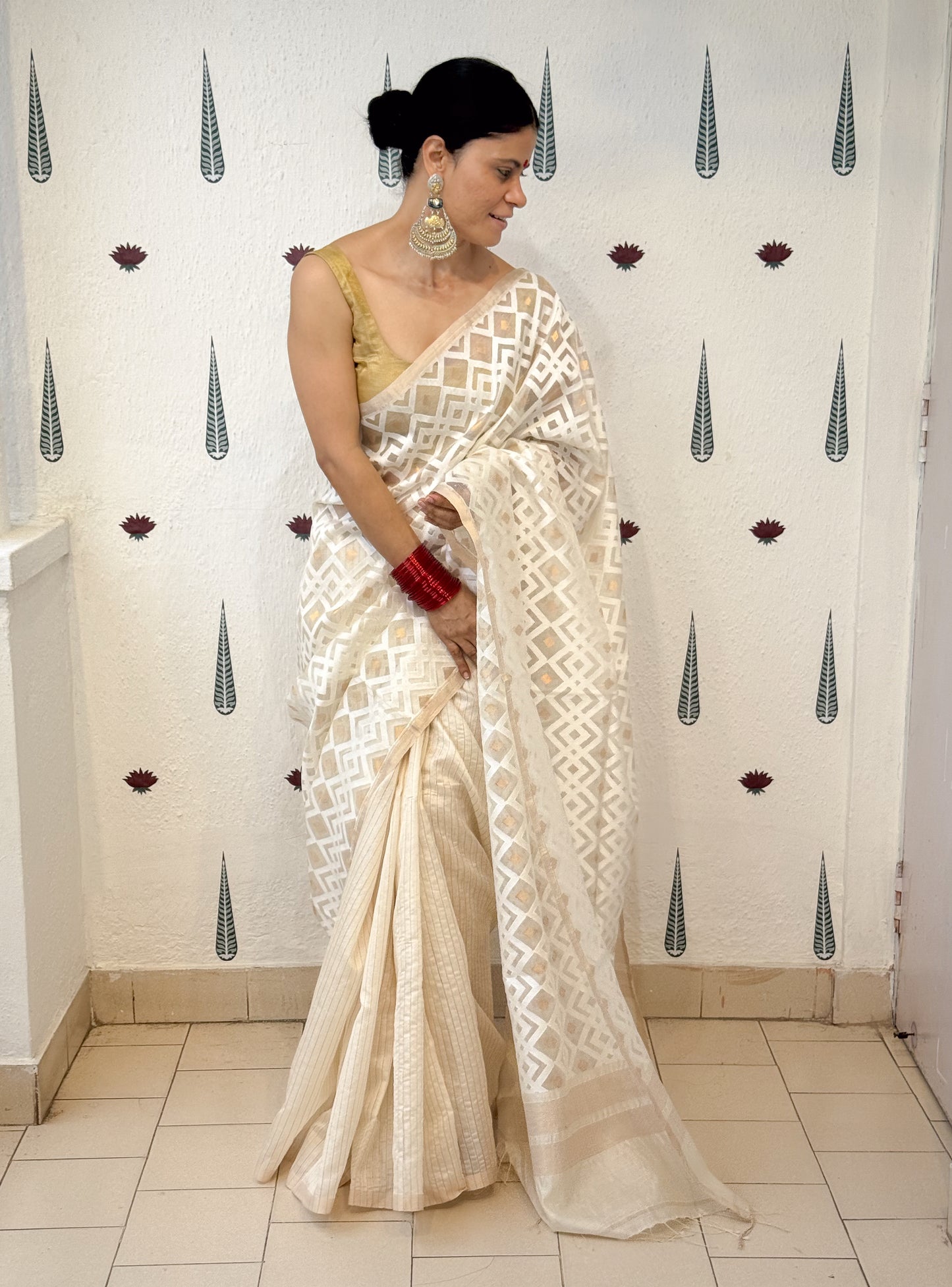 Handwoven  Silk Jamdani  Saree