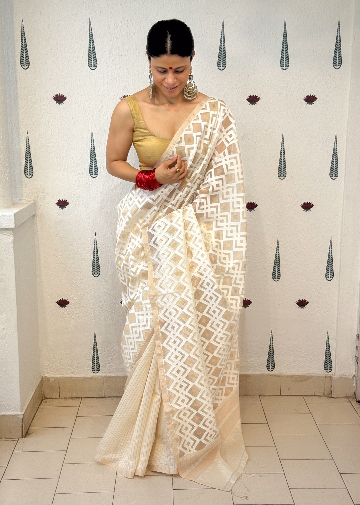 Handwoven  Silk Jamdani  Saree