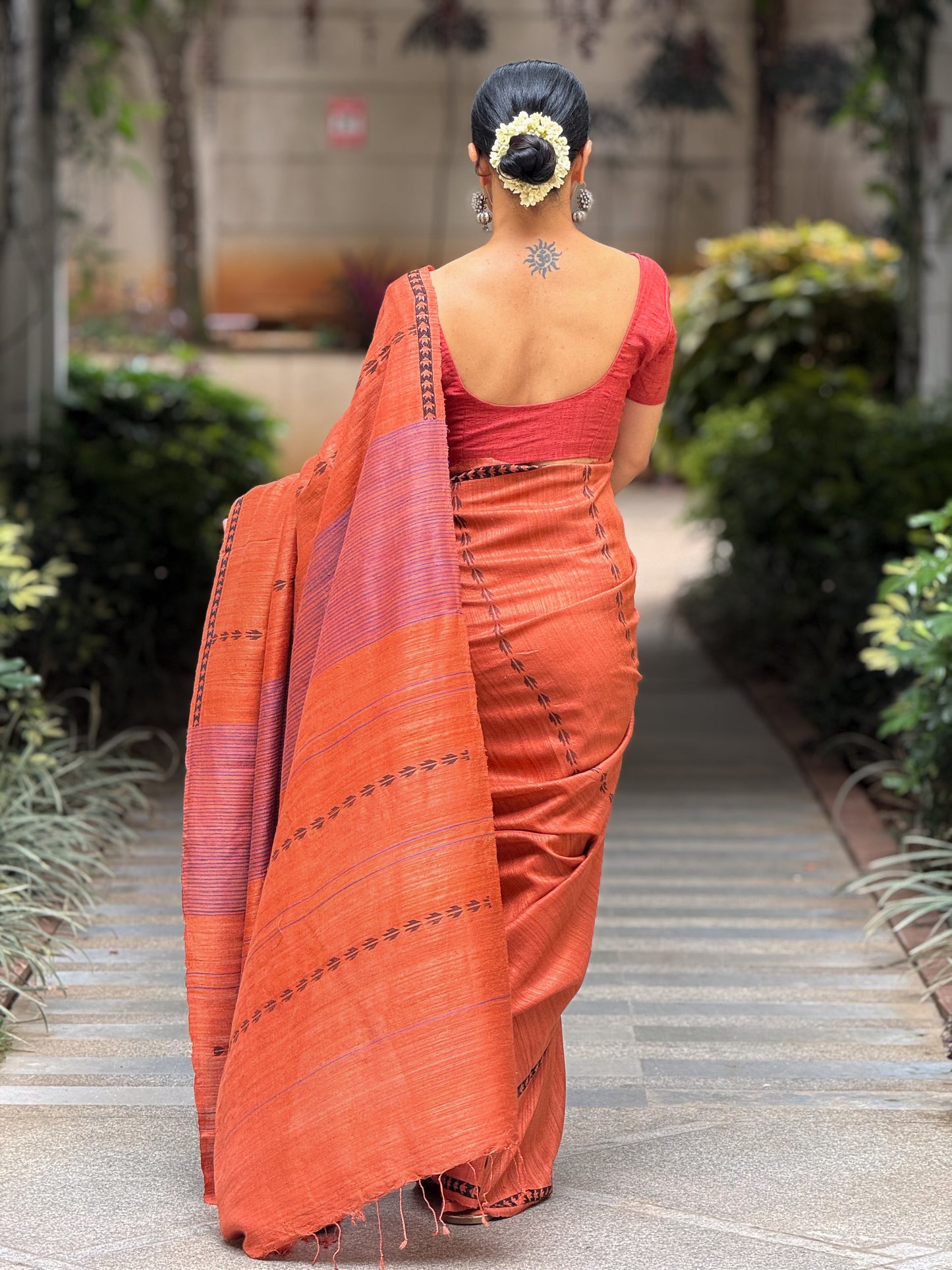 Handloom Tussar Saree With Jamdani Motifs.