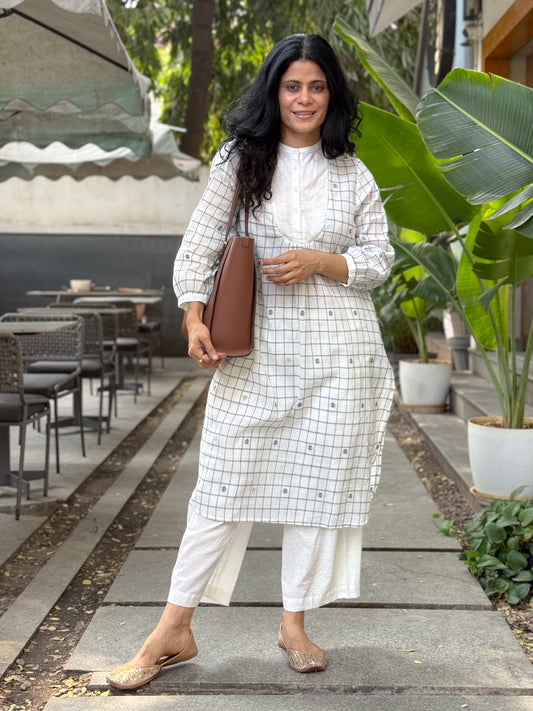 Handwoven Jamdani Straight Cut Kurta