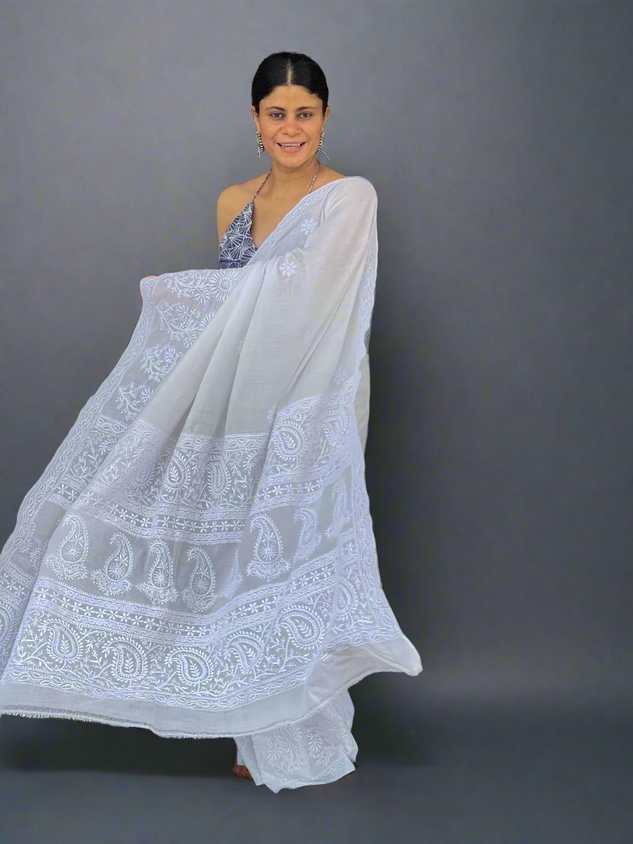 Handloom &  Handembroidered  Chikanakri  Pure Mull Cotton Saree