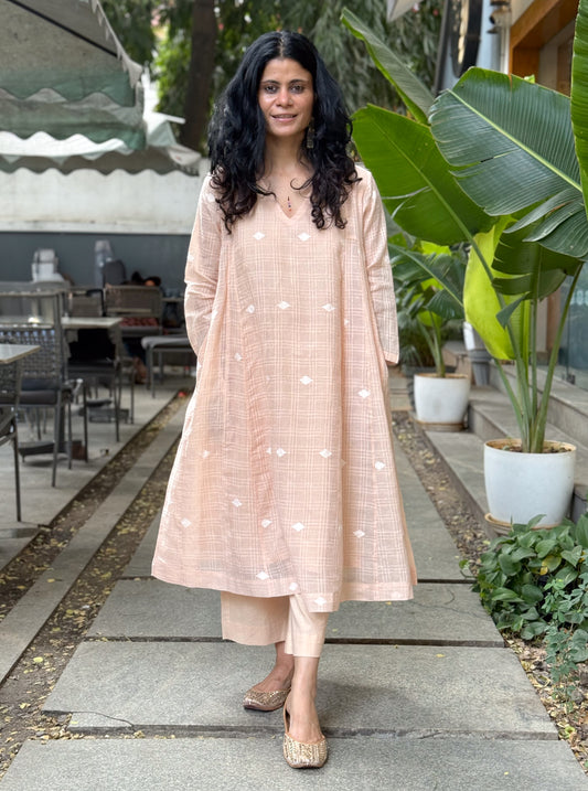 Handwoven Jamdani  Kurta With Lining.