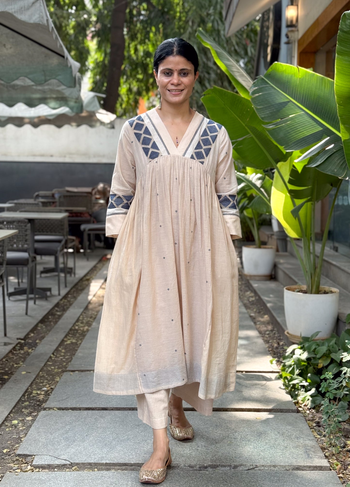 Handwoven Jamdani Kurta With Lining.