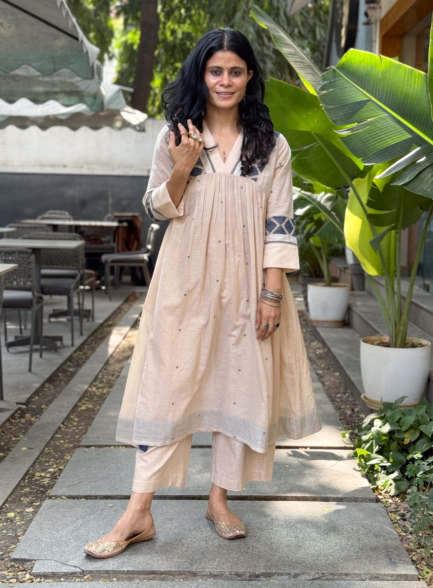 Handwoven Jamdani Kurta With Lining.