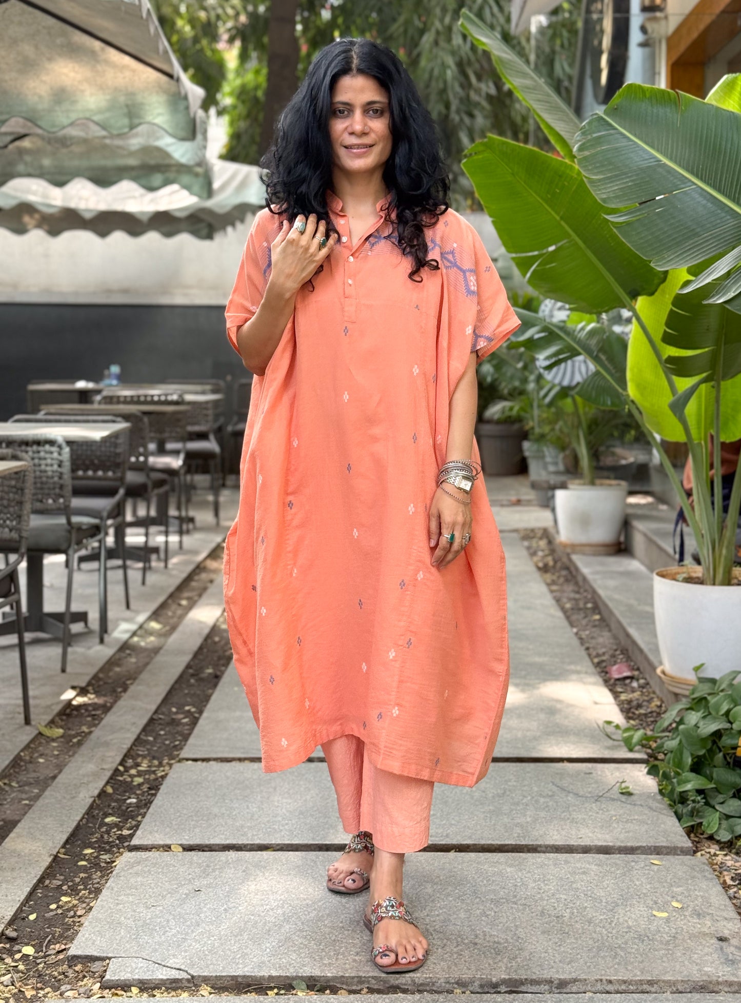 Handwoven Jamdani Kaftan With Lining.