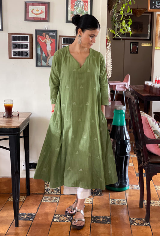 Handwoven Jamdani  Muslin Kalidar Kurta