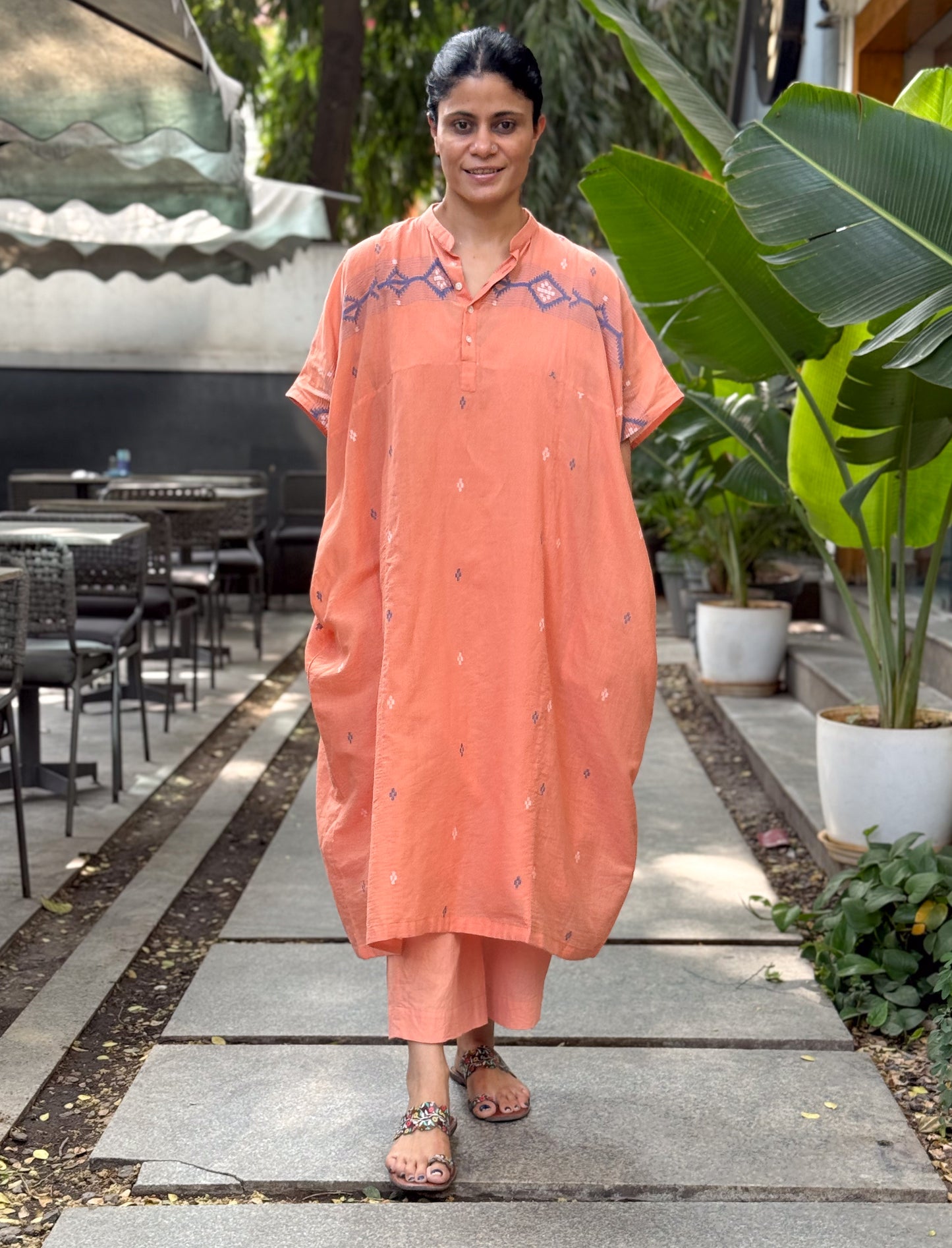 Handwoven Jamdani Kaftan With Lining.