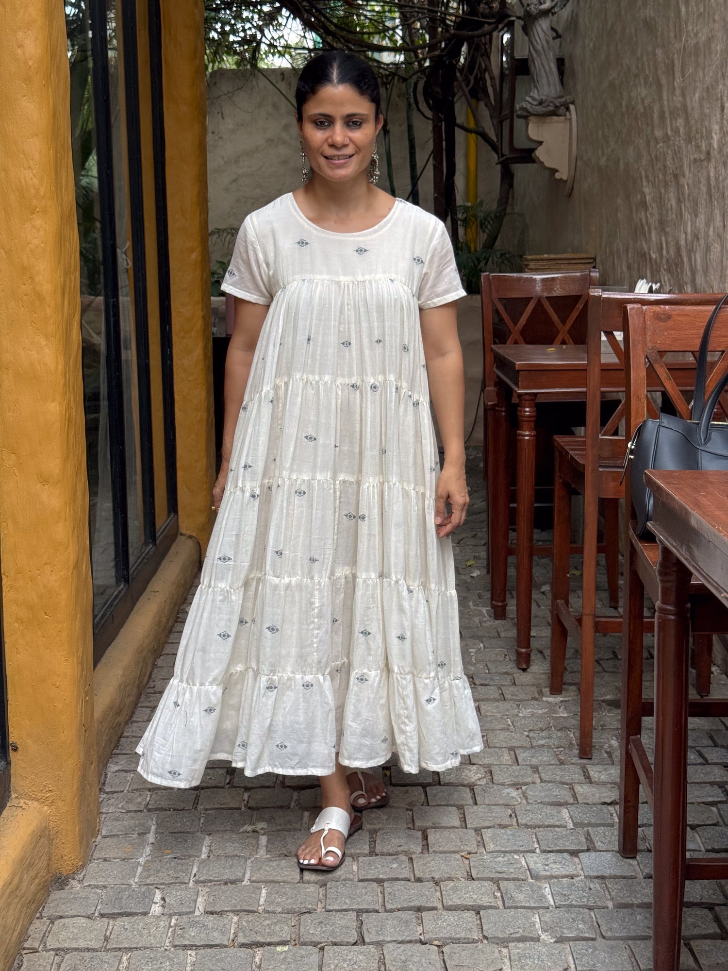 Handwoven Jamdani  Kalidar Dress With  Soft Separate Mull Cotton Lining.