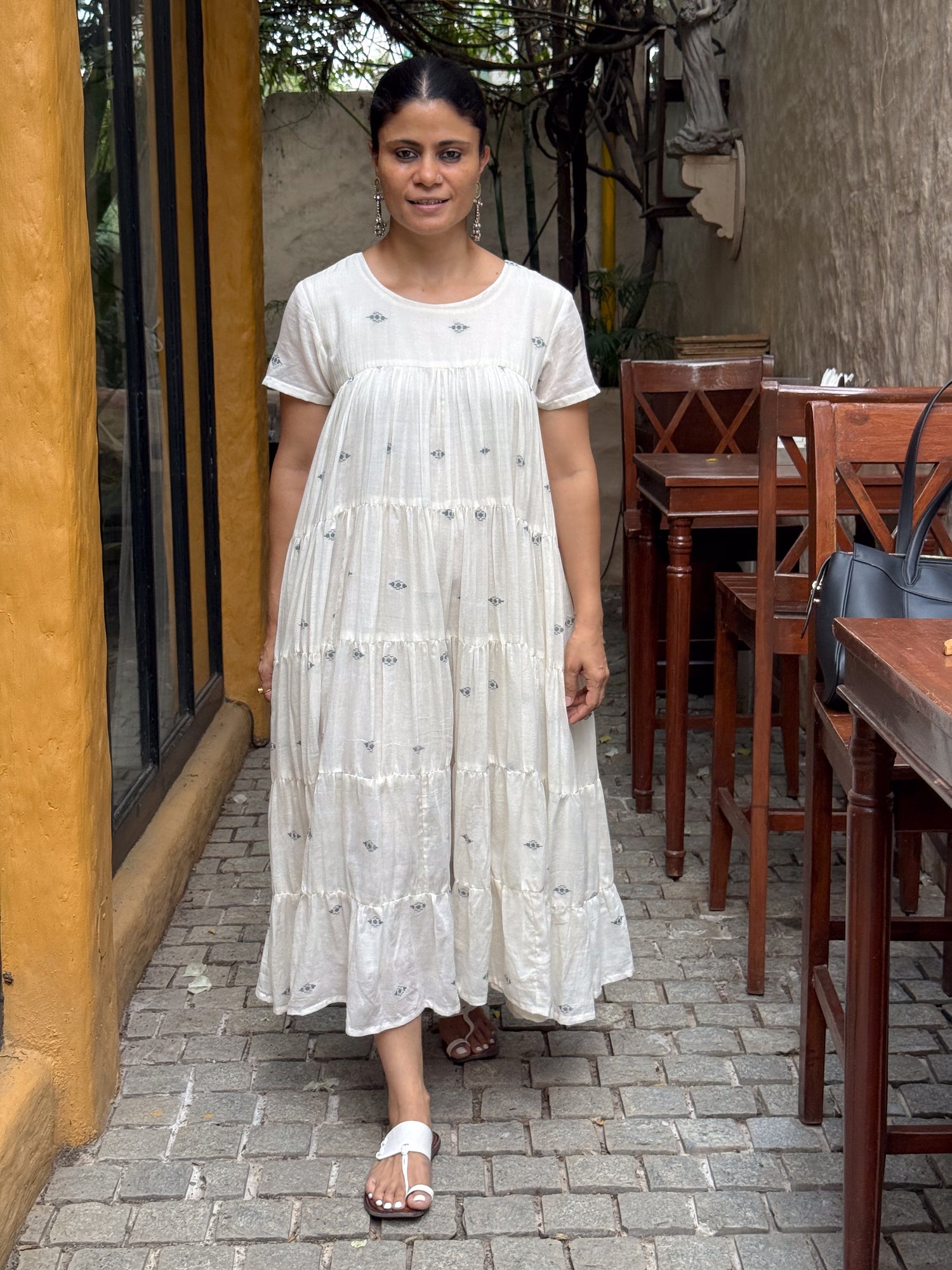 Handwoven Jamdani  Kalidar Dress With  Soft Separate Mull Cotton Lining.