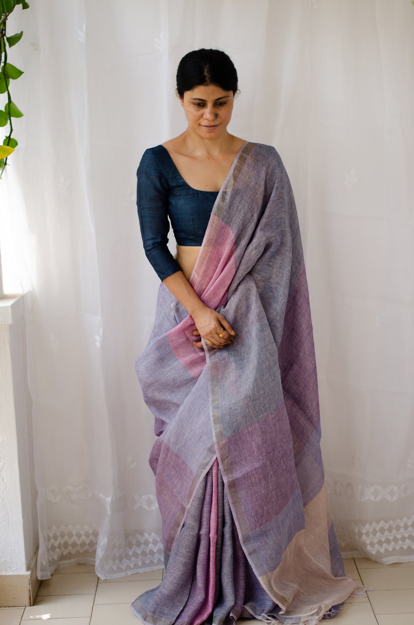 Handloom Pure  Linen Saree Blended With Zari