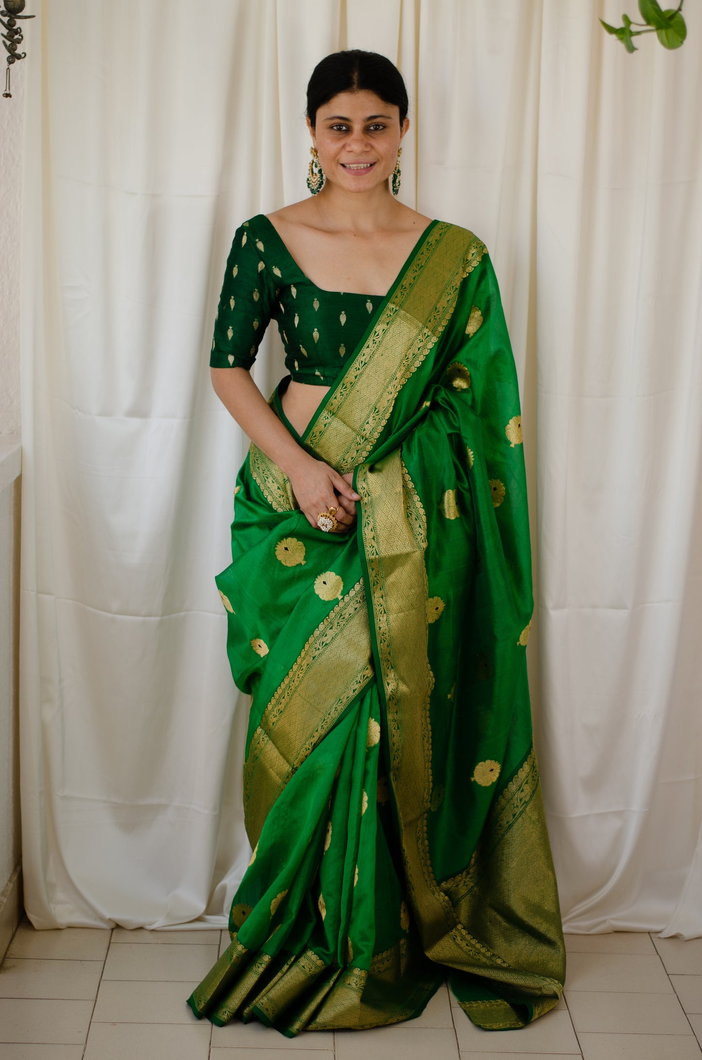 Green Colour Handloom Chanderi Pattu Silk Saree with motifs