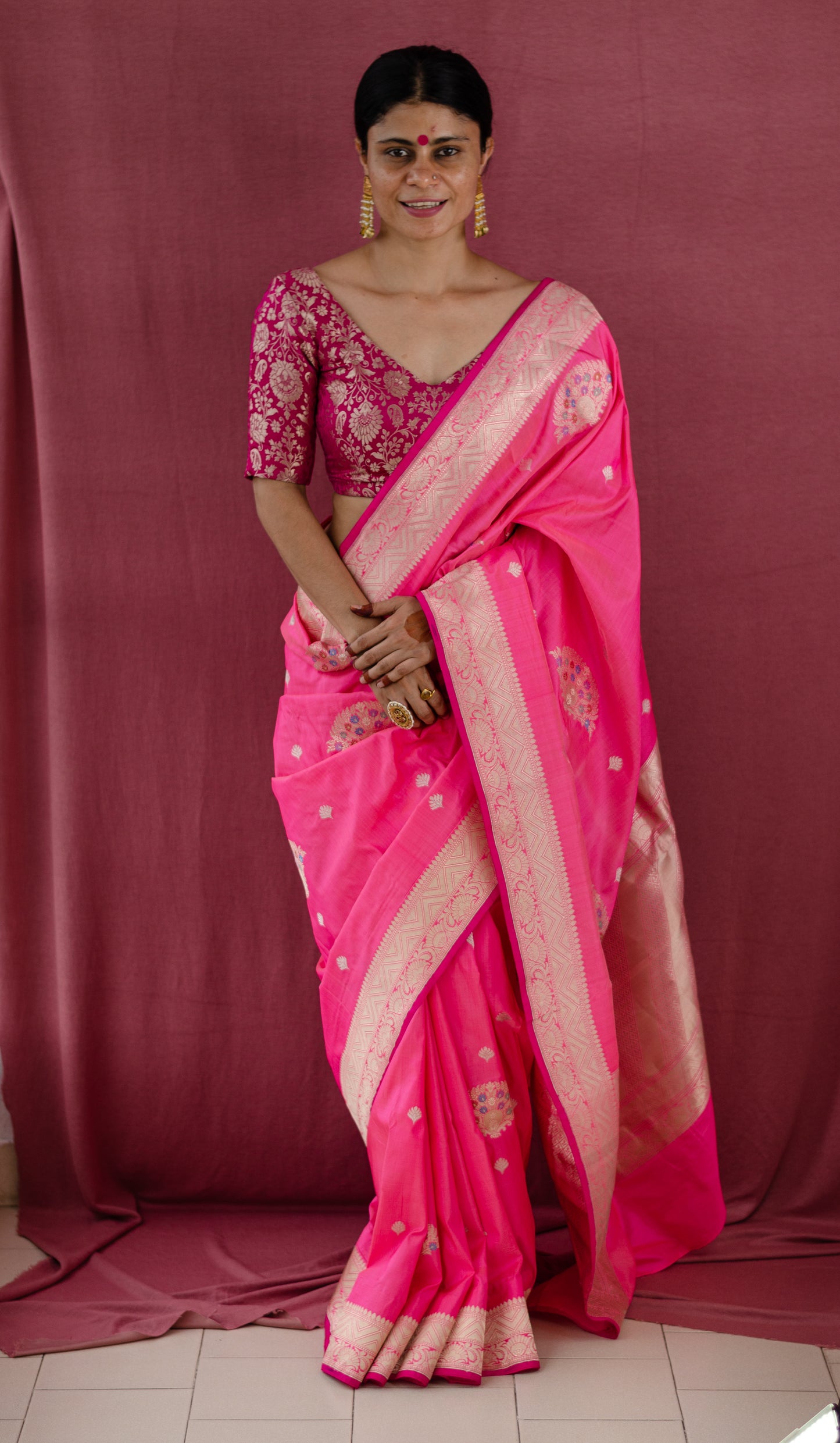 Baby Pink  with silver Texture Colour Handwoven Kadwa Katan Silk Banarasi Saree