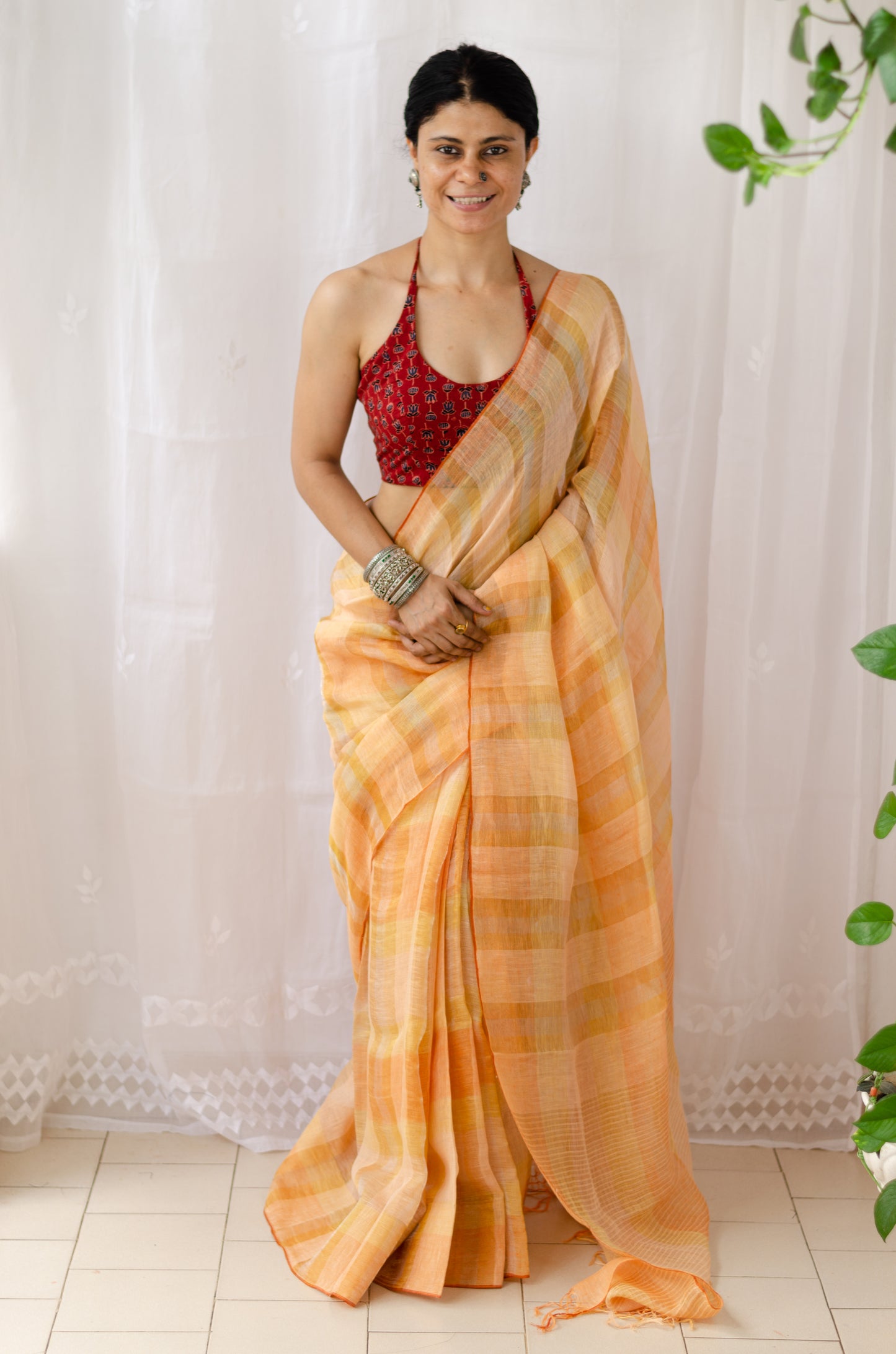 Handloom Linen Saree with jari stripes