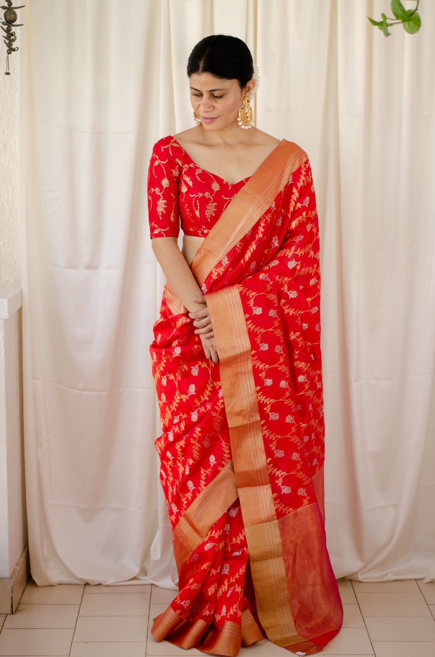 Red Colour Handloom Chanderi Pattu Silk Saree with Jaal motifs