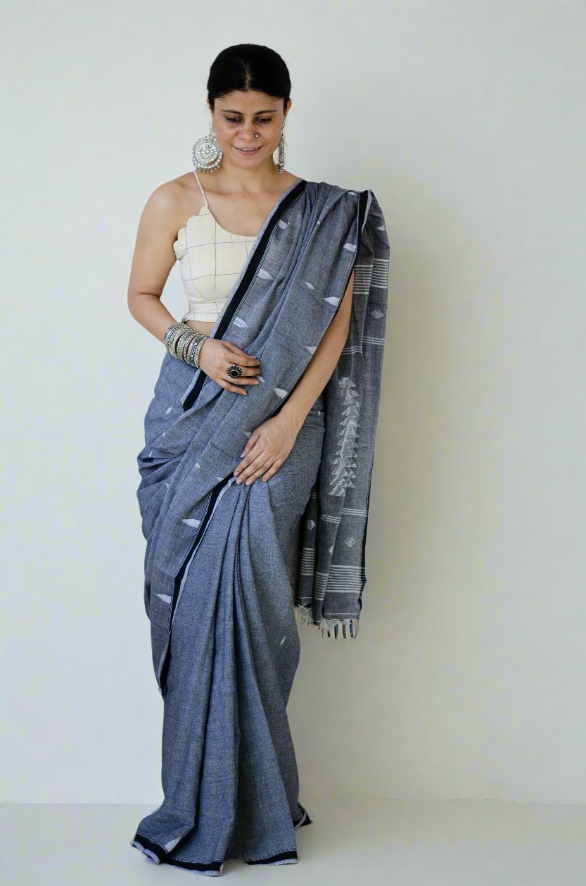Handwoven  jamdani Cotton saree.