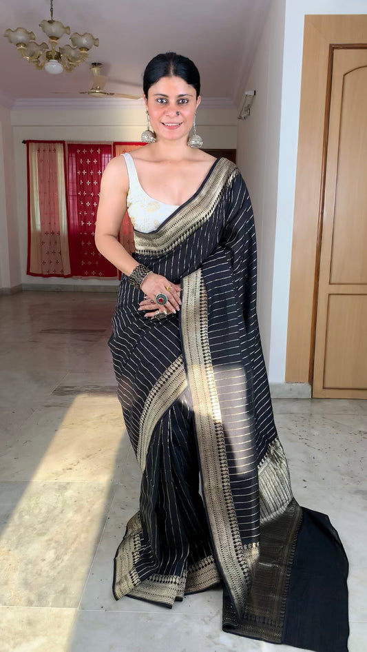 Black Colour Handwoven Kadwa  Muslin Cotton Zari Banarasi Saree.