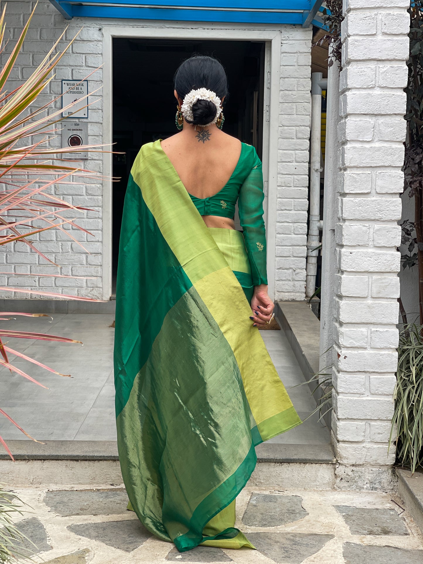 Deep Green Colour Handloom Chanderi Pattu Silk Sare with motifs.
