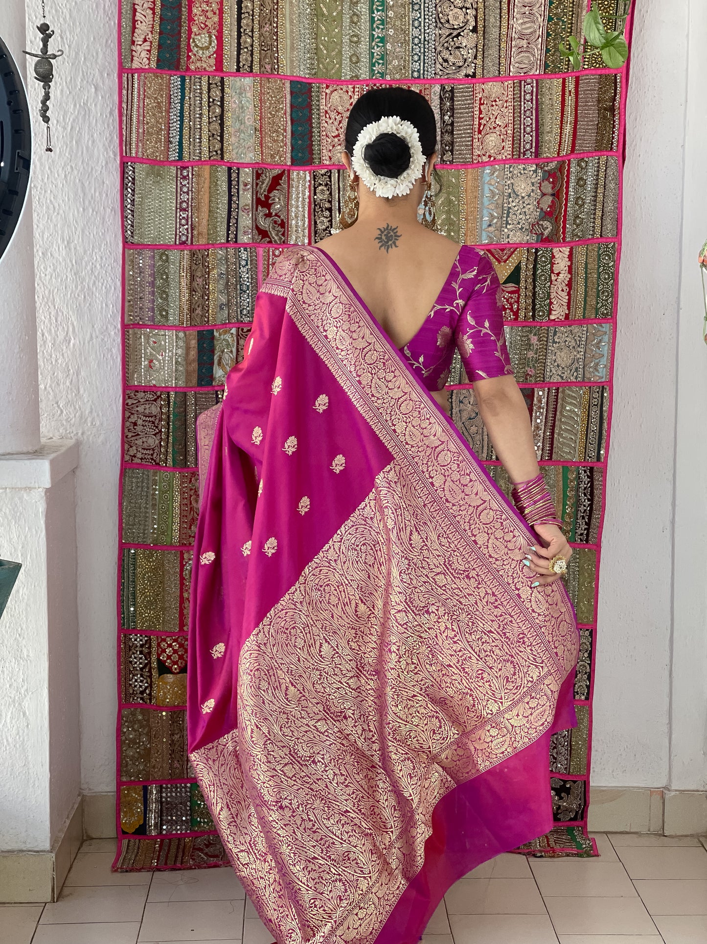 Magenta  Colour Handwoven Kadwa Katan Silk Banarasi Saree